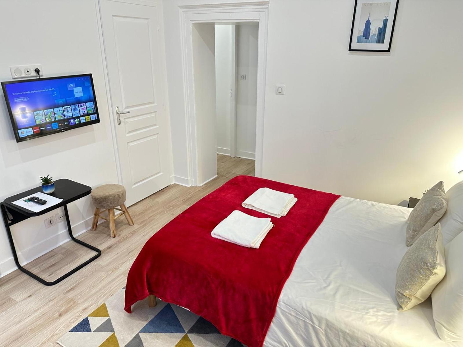 Chez Bob Apartment Limoges Bagian luar foto